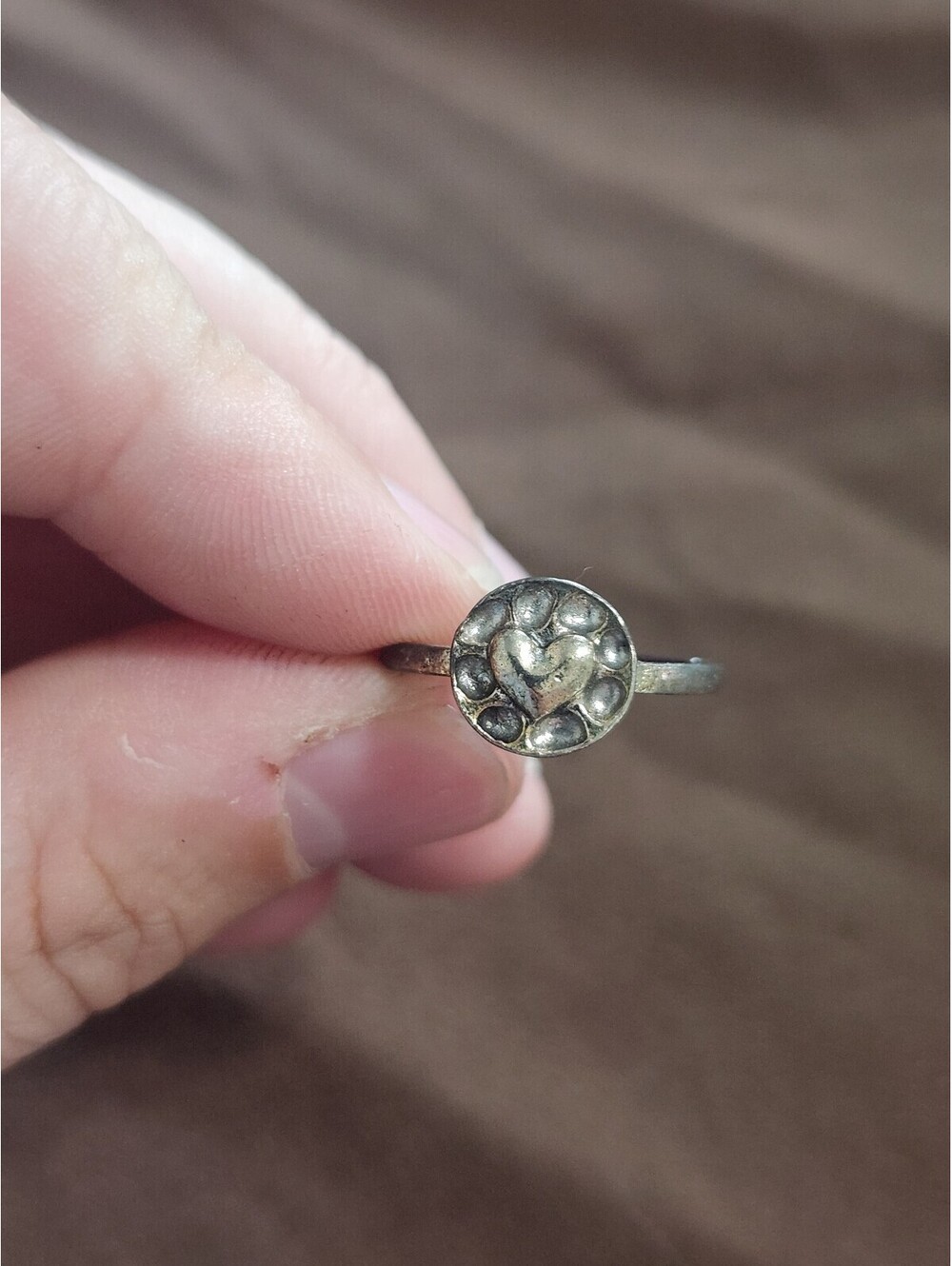 Vintage Silver Tone Round Floral Design Ring